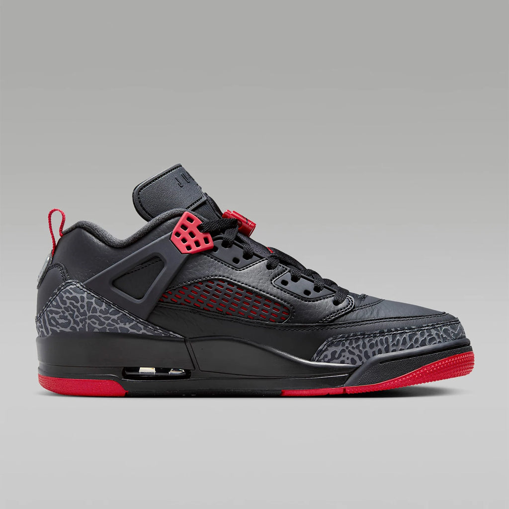 Air Jordan 4 Retro – Leyenda en Cada Paso